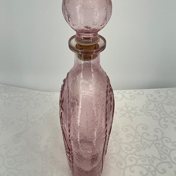 Vintage Lord Calvert Pink Whiskey Decanter 1961 With Stopper & Embossed Design - Picture 3 of 8